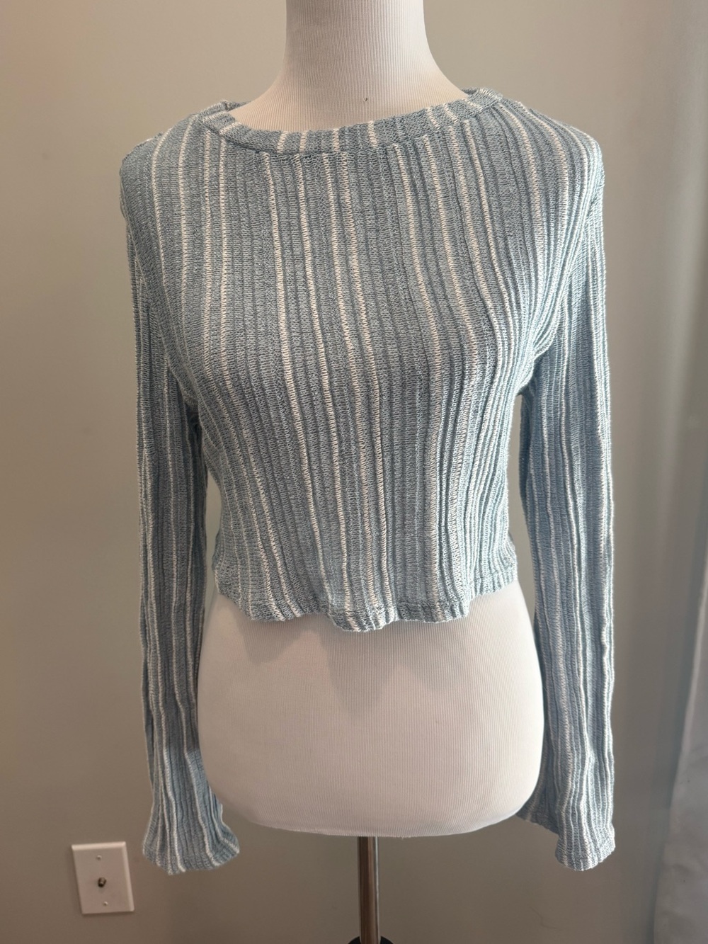 Urban Renewal Blue Rib Knit Crop Sweater Bell Sleeve Size Small